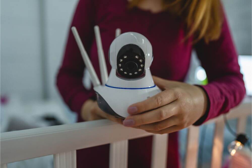 Wifi vs. Non Wifi Baby Monitor